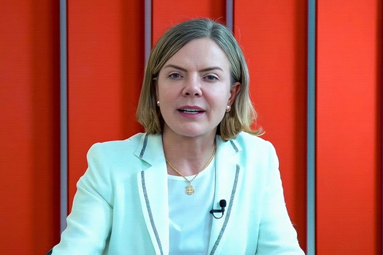 Gleisi: “Vamos defender o MST na CPI e mostrar o valor que tem para o país”