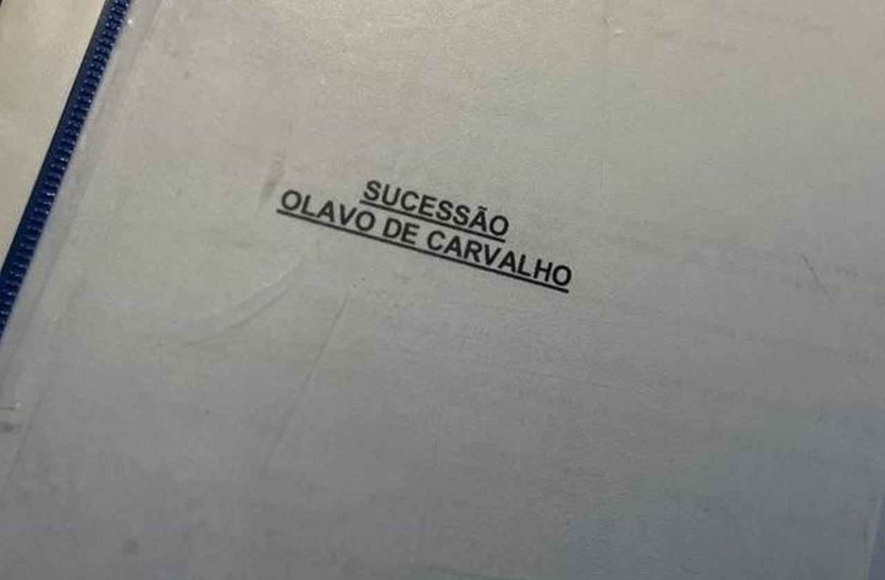 Folha Democrata acompanhará detalhes do processo de sucessão de Olavo de Carvalho