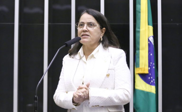 Comissão aprova criação de documento para identificar paciente com câncer