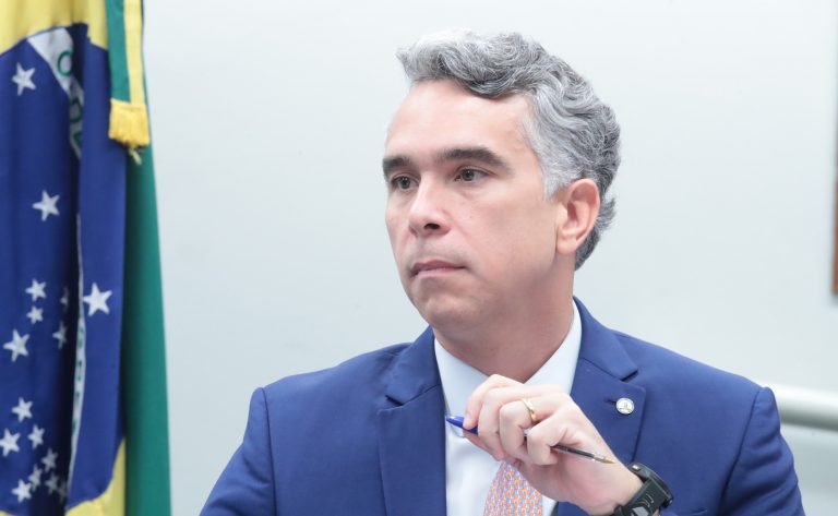 Comissão aprova regras para plano pedagógico de recuperação de alunos com baixo rendimento