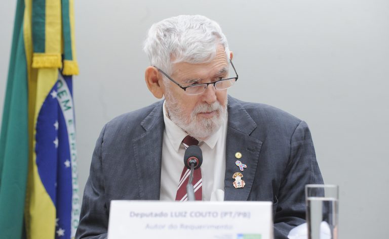 Comissão aprova criar incentivos para bancos comunitários de sementes