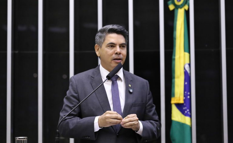 Projeto aumenta as penas para a reincidência nos crimes de roubo e extorsão