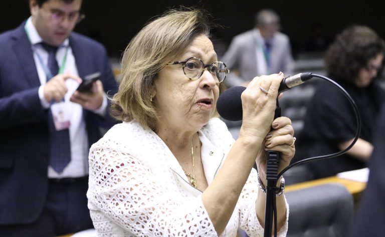 Comissão aprova projeto que reconhece escolas de saúde pública como estratégicas para o SUS