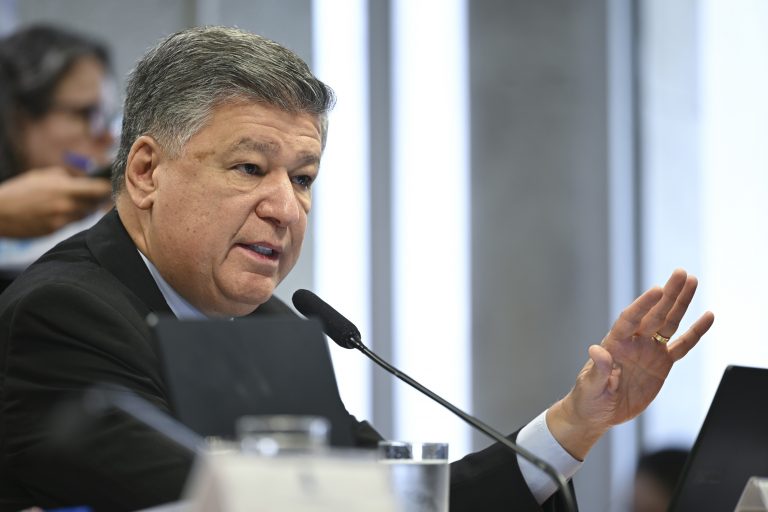 CPMI do INSS ouve empresário investigado por fraude em descontos a aposentados